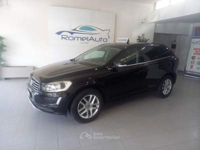 Volvo XC60 Vettura bellissima 4WD Nero usata LIVORNO