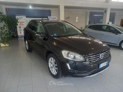 Volvo XC60 Vettura bellissima 4WD Nero usata LIVORNO