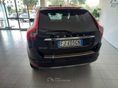 Volvo XC60 Vettura bellissima 4WD Nero usata LIVORNO