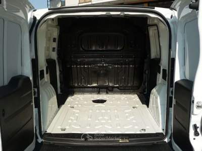 Fiat Doblò Doblò 1.3 MJT PC-TN Cargo SX 3 posti km52000 Bianco usata Tolentino