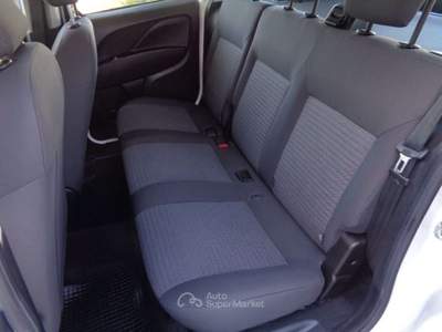 Fiat Doblò Doblò 1.6 MJT 120CV S&S Lounge 5 POSTI Bianco usata Tolentino