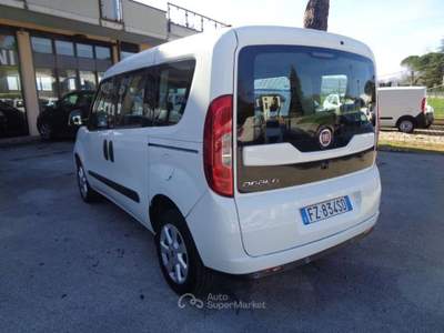 Fiat Doblò Doblò 1.6 MJT 120CV S&S Lounge 5 POSTI Bianco usata Tolentino