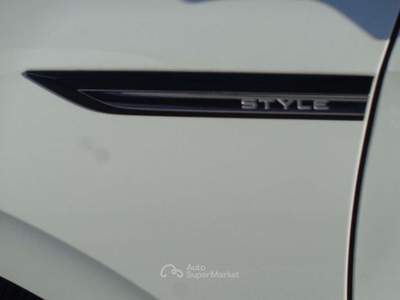Volkswagen Golf 1.5 TGI DSG Style Bianco usata Tolentino