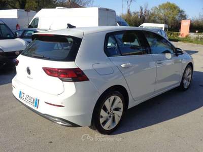 Volkswagen Golf 1.5 TGI DSG Style Bianco usata Tolentino