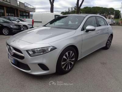 Mercedes-Benz Classe A d Automatic Business KM52000 Argento usata Tolentino