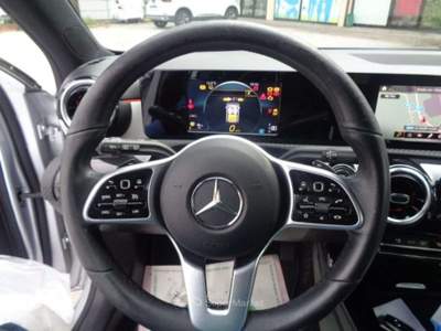 Mercedes-Benz Classe A d Automatic Business KM52000 Argento usata Tolentino