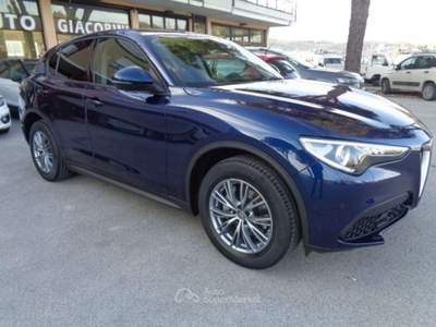 Alfa Romeo Stelvio 2.2 Turbodiesel 190 CV AT8 Q4 Executive Blu/Azzurro usata Tolentino