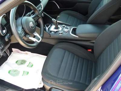 Alfa Romeo Giulia 2.2 Turbodiesel 160 CV AT8 Super Business Blu/Azzurro usata Tolentino
