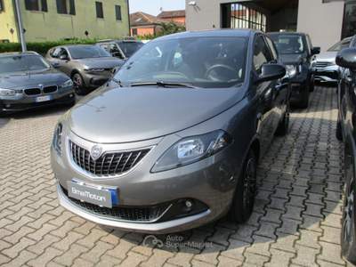 Lancia Ypsilon 1.0 Hybrid Platino - Carplay/Camera/Ok Neopat. Grigio usata Mogliano Veneto