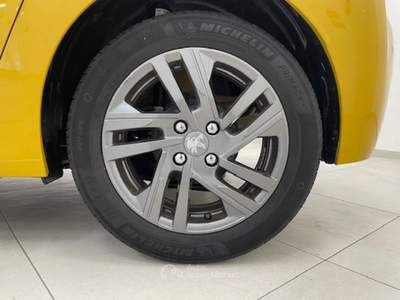 Peugeot 208 II 2019 -  1.2 puretech Active Pack s&s 75cv Giallo usata Novi Ligure