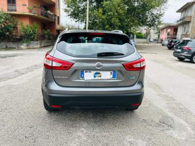 Nissan Qashqai Qashqai II 1.5 dci Visia 110cv E6 Grigio usata Mugnano del Cardinale