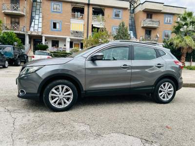 Nissan Qashqai Qashqai II 1.5 dci Visia 110cv E6 Grigio usata Mugnano del Cardinale