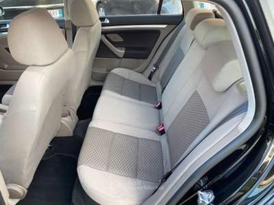 Volkswagen Golf 1.6 TDI SW Nero usata Treviglio