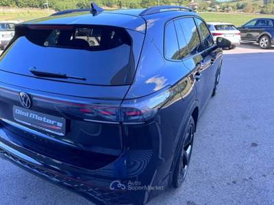 Volkswagen Tiguan 1.5 eTSI 150CV GANCIO DSG R-Line Plus PARI A NUOVO Nero usata Sant'Angelo in vado