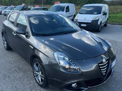 Alfa Romeo Giulietta Giulietta III 2010 1.6 jtdm Exclusive Grigio usata Fontaneto d'Agogna