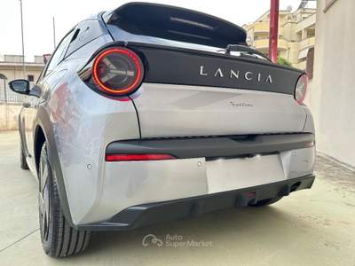 Lancia Ypsilon Hybrid e-DCT Grigio usata Brindisi