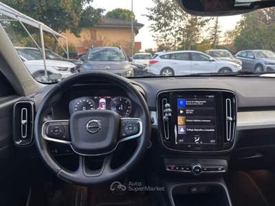 Volvo XC40 D3 Geartronic Momentum Nero usata Oderzo