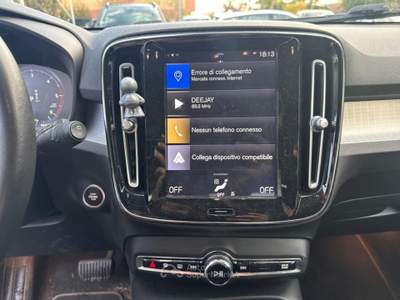 Volvo XC40 D3 Geartronic Momentum Nero usata Oderzo