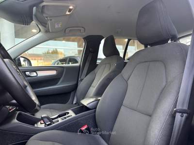 Volvo XC40 D3 Geartronic Momentum Nero usata Oderzo