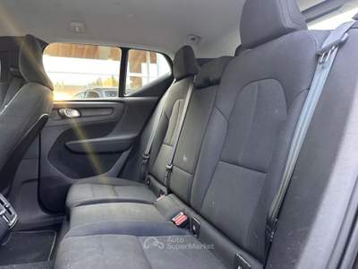 Volvo XC40 D3 Geartronic Momentum Nero usata Oderzo