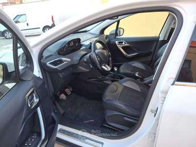 Peugeot 2008 1.6 BlueHDI GT Line Bianco usata Manfredonia