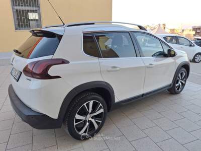 Peugeot 2008 1.6 BlueHDI GT Line Bianco usata Manfredonia