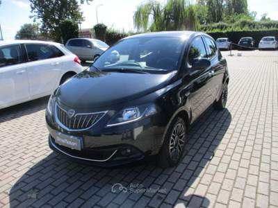 Lancia Ypsilon 1.0 Hybrid Platino - Carplay/Camera/Ok Neopat. Nero usata Mogliano Veneto