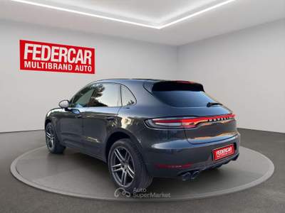 Porsche Macan Macan I 2019 2.0 245cv pdk Grigio usata Lecce