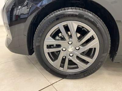 Peugeot 208 II 2019 -  1.2 puretech Active Pack s&s 75cv Nero usata Novi Ligure