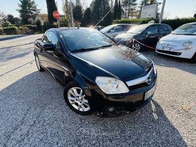 Opel Tigra Cabrio 1.4 Sport Ok NEOPATENTATI Nero usata Villadose