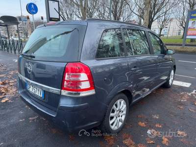 Opel Zafira 1.9 CDTI Cosmo 7 POSTI 2008 usata Torino