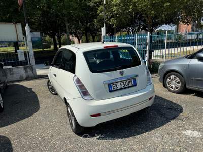 Lancia Ypsilon Benz Unyca 2012 EURO5 usata Torino