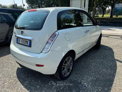 Lancia Ypsilon Benz Unyca 2012 EURO5 usata Torino