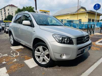 Toyota RAV4 RAV 4 Crossover 2.2 D-Cat 177 CV Luxury usata Torino