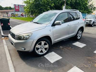 Toyota RAV4 RAV 4 Crossover 2.2 D-Cat 177 CV Luxury usata Torino