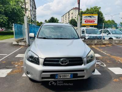 Toyota RAV4 RAV 4 Crossover 2.2 D-Cat 177 CV Luxury usata Torino