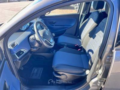 Lancia Ypsilon 1.0 FireFly 5 porte S&S Hybrid Platino Grigio usata Pieve di Soligo