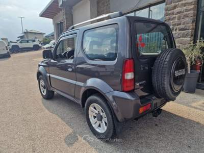 Suzuki Jimny 1.3i 16V cat 4WD Special Grigio usata Levico Terme