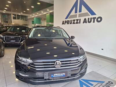 Volkswagen Passat Passat Var. 2.0 TDI 122 CV EVO DSG Bus. Nero usata SAN MICHELE SALENTINO