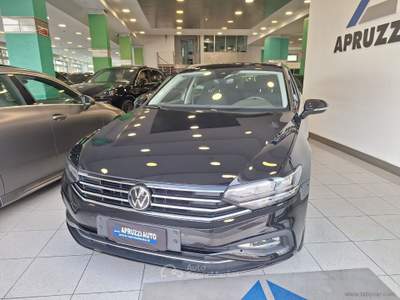 Volkswagen Passat Passat Var. 2.0 TDI 122 CV EVO DSG Bus. Nero usata SAN MICHELE SALENTINO