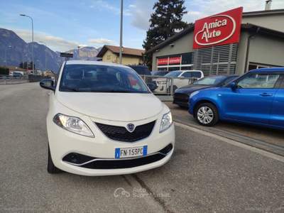 Lancia Ypsilon Ypsilon 1.3 MJT 95 CV 5p. S&S Gold Bianco usata Lavis