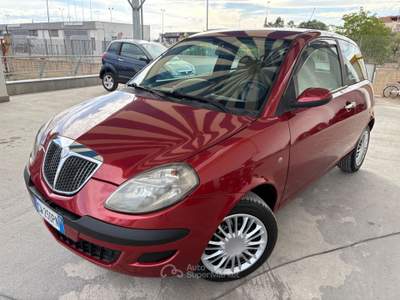 Lancia Ypsilon Multijet 16V Argento Rosso usata ALTAMURA