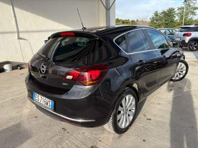 Opel Astra 5 porte Cosmo Nero usata ALTAMURA