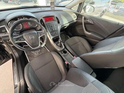 Opel Astra 5 porte Cosmo Nero usata ALTAMURA