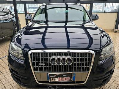 Audi Q5 2.0 tdi QUATTRO DIFETTO AL CAMBIO LEGGERE DESCRIZIONE Blu/Azzurro usata Altamura