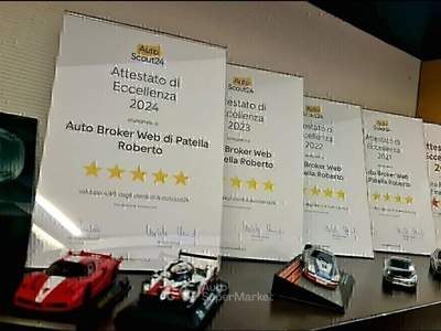 Audi Q5 2.0 tdi QUATTRO DIFETTO AL CAMBIO LEGGERE DESCRIZIONE Blu/Azzurro usata Altamura