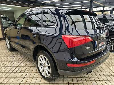 Audi Q5 2.0 tdi QUATTRO DIFETTO AL CAMBIO LEGGERE DESCRIZIONE Blu/Azzurro usata Altamura