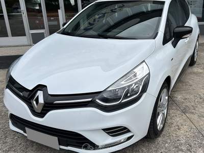 Renault Clio Clio 5p 1.2 16v Limited Collection ok neopatentati Bianco usata Conegliano