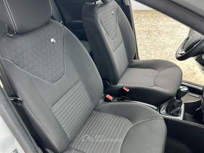 Renault Clio Clio 5p 1.2 16v Limited Collection ok neopatentati Bianco usata Conegliano