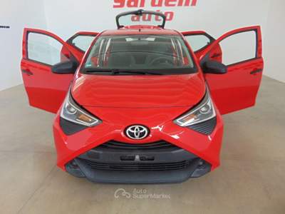 Toyota Aygo Connect 1.0 VVT-i 72CV 5 porte x-business Rosso usata San Vito dei Normanni